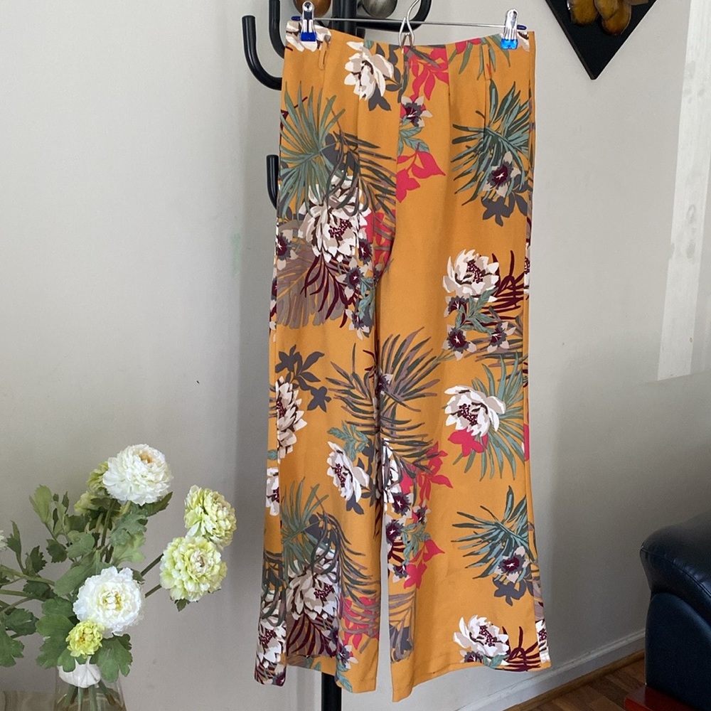 Host Pick 💙 HYFVE Wide Leg Trouser Pants Women Small Yellow Floral Flowy Zip